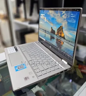 New Laptop HP Pavilion 14 8GB Intel Core I5 SSD 256GB