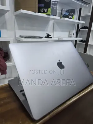 New Laptop Apple MacBook Air 2020 M1 8GB Apple M1 SSD 256GB