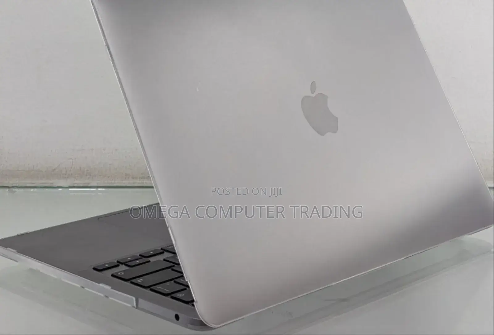 New Laptop Apple MacBook Air 2020 M1 8GB Apple M1 SSD 256GB