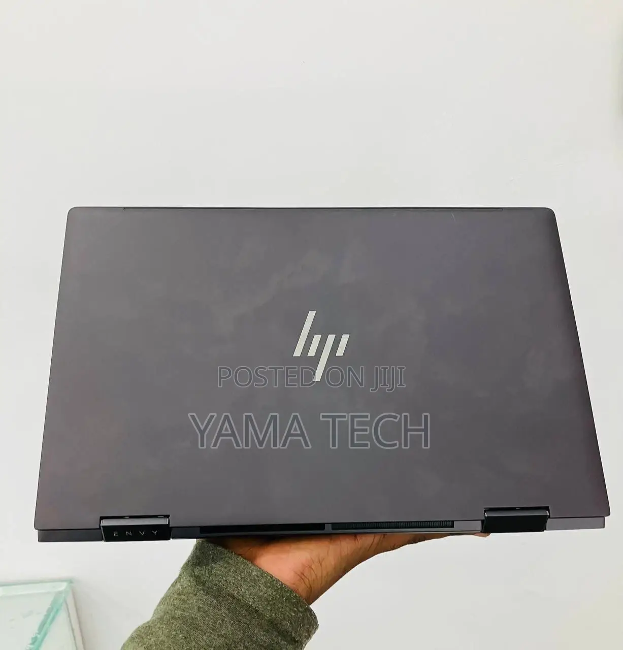 New Laptop HP Envy X360 8GB AMD Ryzen 7 SSD 512GB