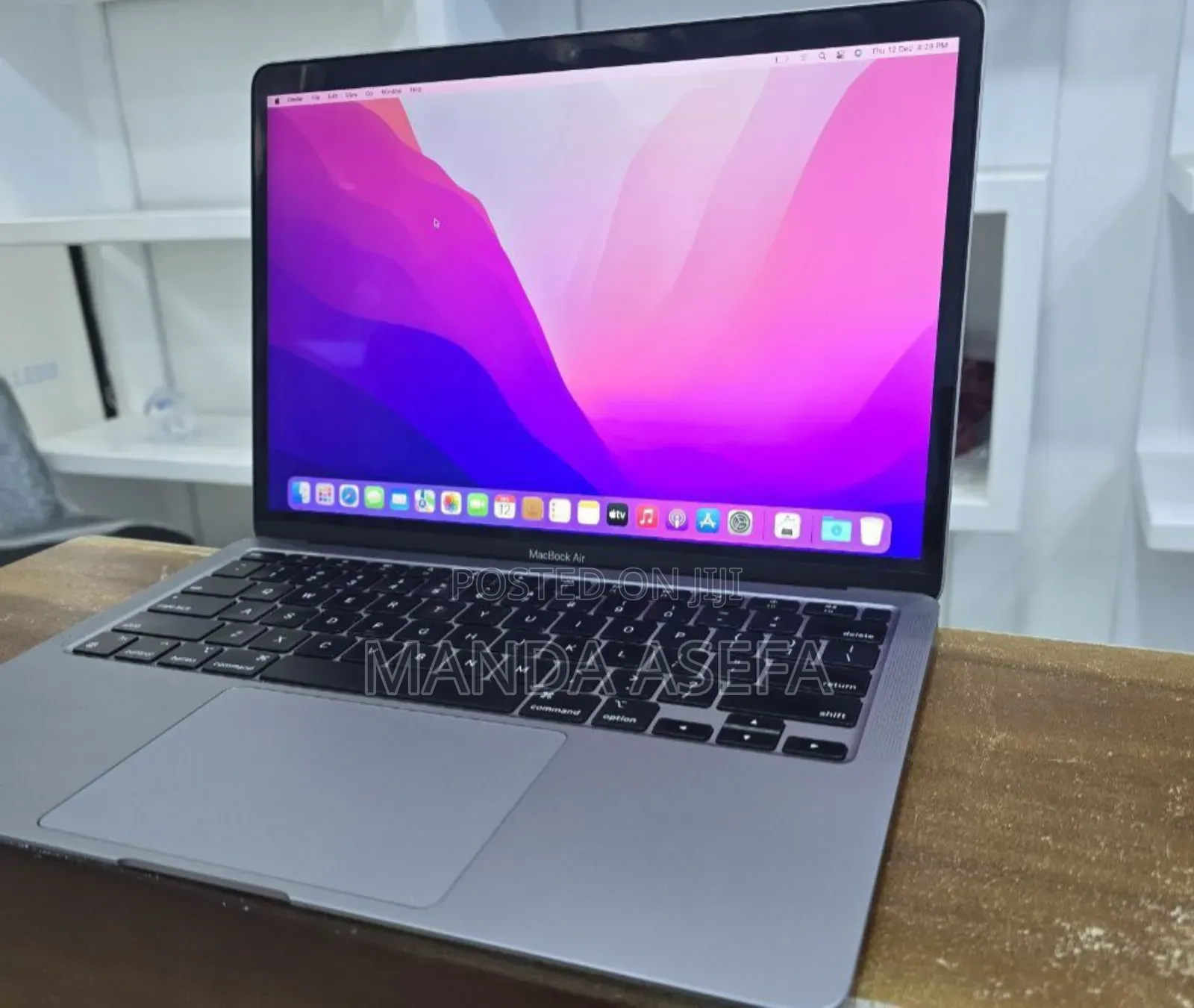New Laptop Apple MacBook Air 2020 M1 8GB Apple M1 SSD 256GB