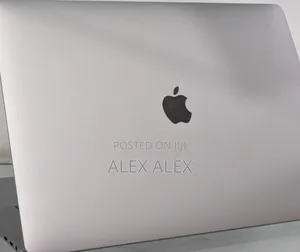 New Laptop Apple MacBook 2018 16GB Intel Core I7 SSD 512GB