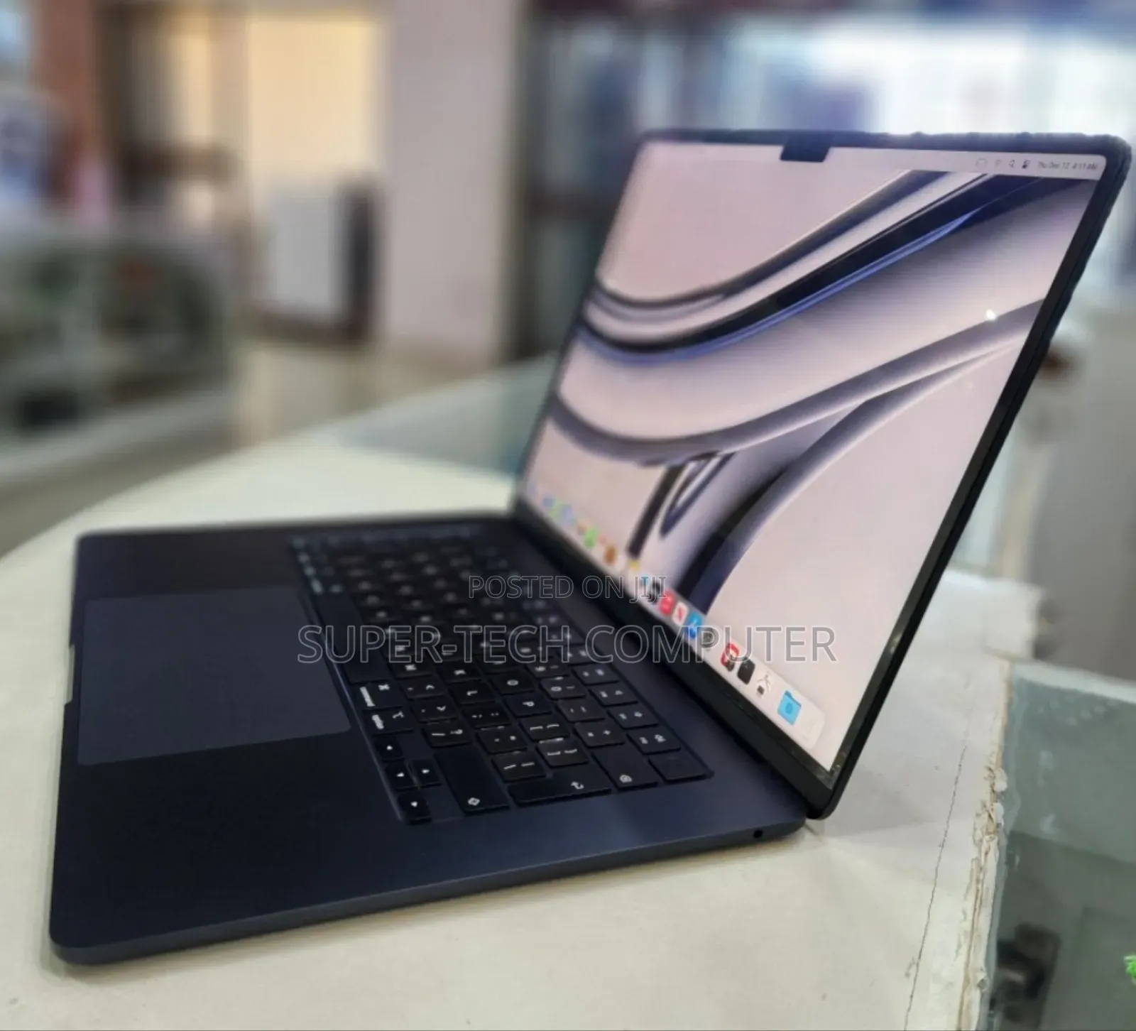 New Laptop Apple MacBook Air 2023 M2 8GB Apple M2 SSD 512GB