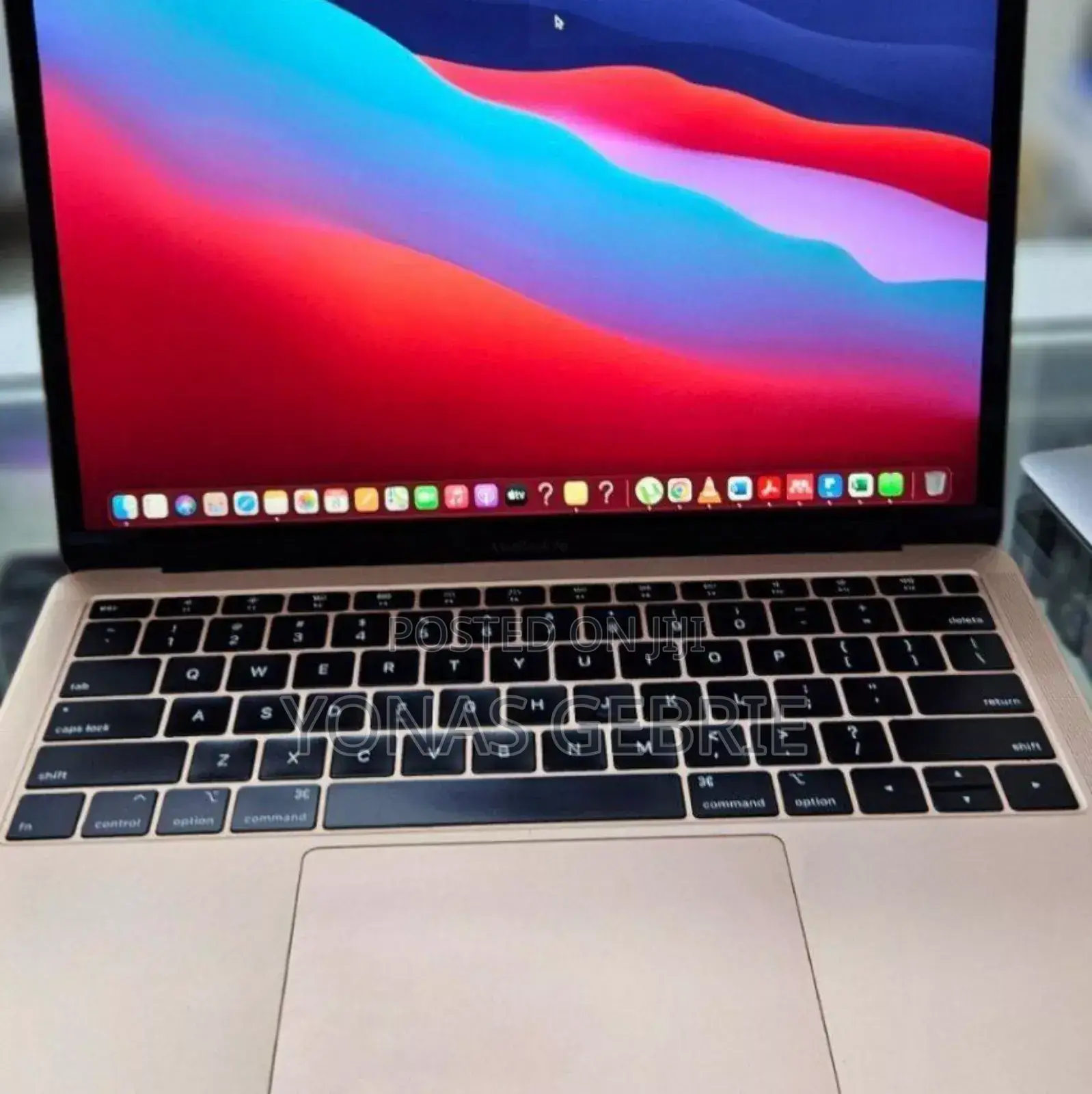 New Laptop Apple MacBook Air 8GB Apple M1 SSD 256GB