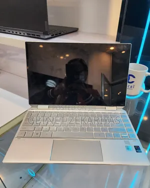 New Laptop HP Spectre 16GB Intel Core I7 SSD 1T