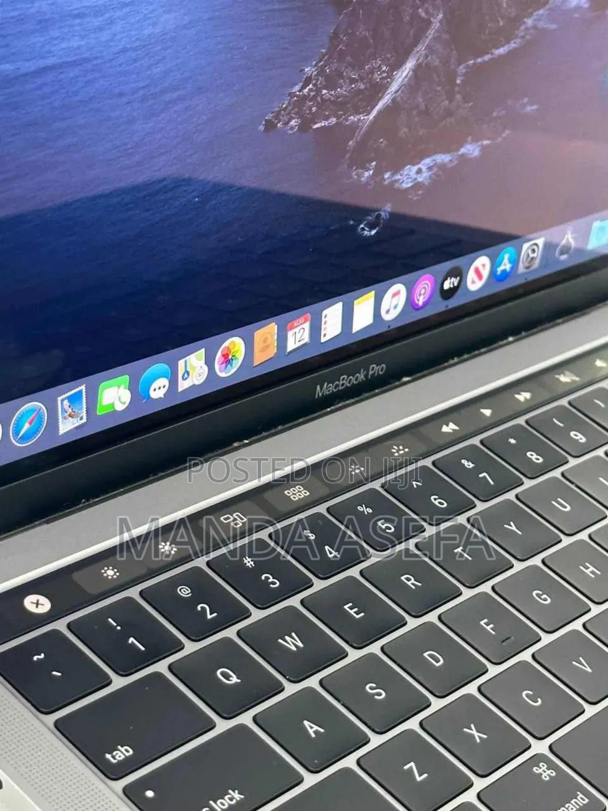 New Laptop Apple MacBook Pro 2019 8GB Intel Core I5 SSD 256GB