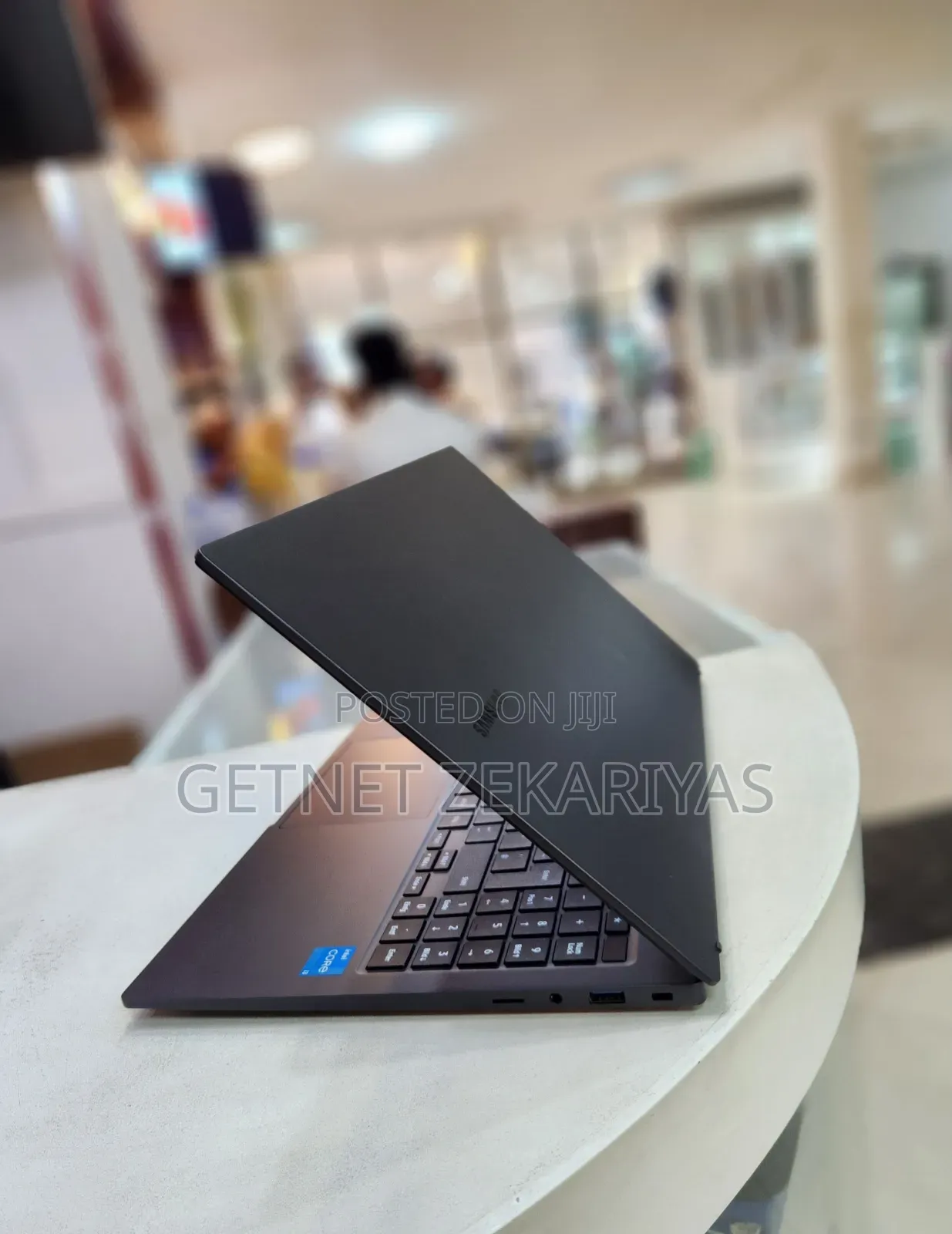 New Samsung Galaxy Book3 Pro 360 16" 8GB Intel Core I3 SSD 256GB