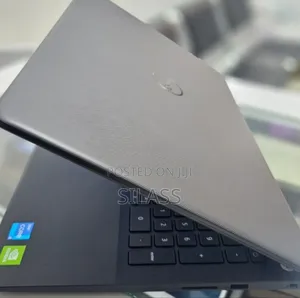 New Laptop Dell XPS 15 32GB Intel Core I7 SSD 512GB