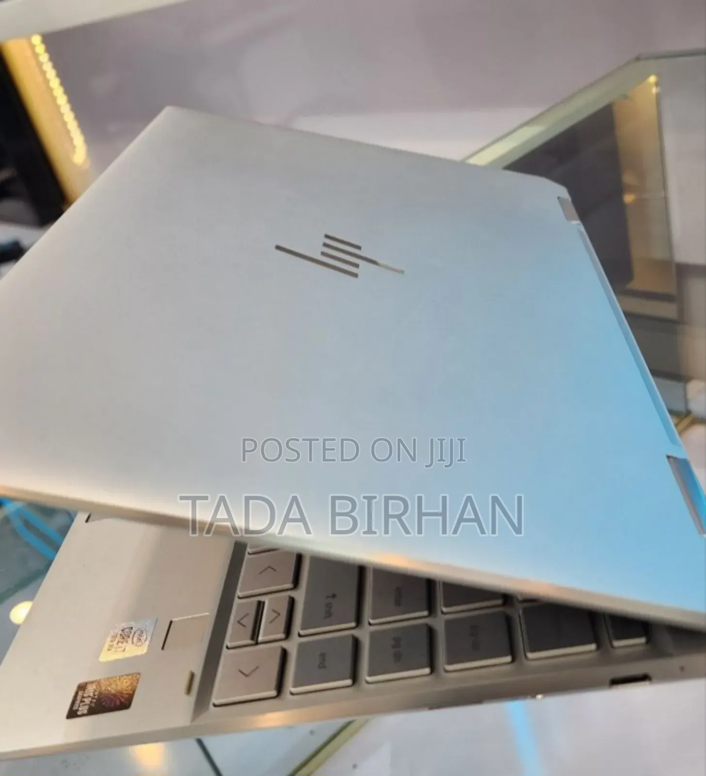 New Laptop HP Spectra 13 16GB Intel Core I7 SSD 1T