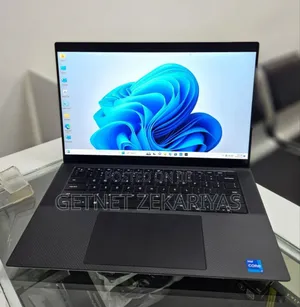 New Laptop Dell XPS 15 32GB Intel Core I7 SSD 512GB