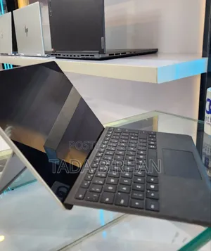 New Laptop Microsoft Surface Pro 7 8GB Intel Core I5 SSD 256GB