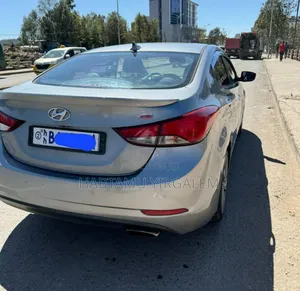 Hyundai Avante 2015 Silver