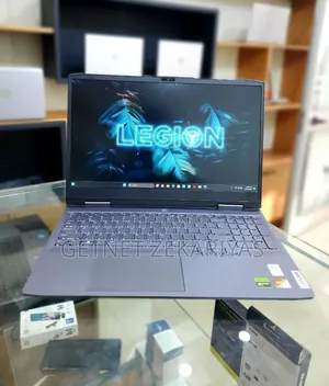 New Laptop Lenovo LOQ 15IRH8 16GB AMD Ryzen 7 SSD 512GB