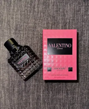 Valentino Donna Born in Roma Intense