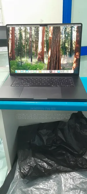 New Apple MacBook Pro 2023 M3 Max 16-Inch 36GB Apple M3 Max SSD 1T