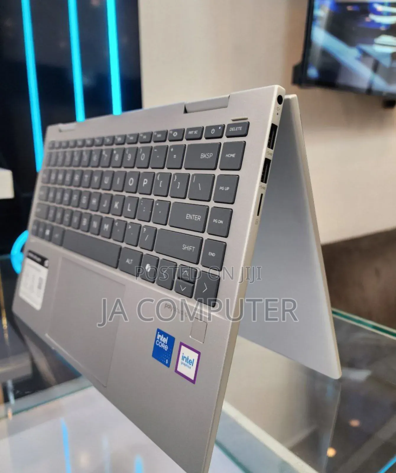New Laptop HP Envy X360 8GB Intel Core Ultra 5 SSD 512GB