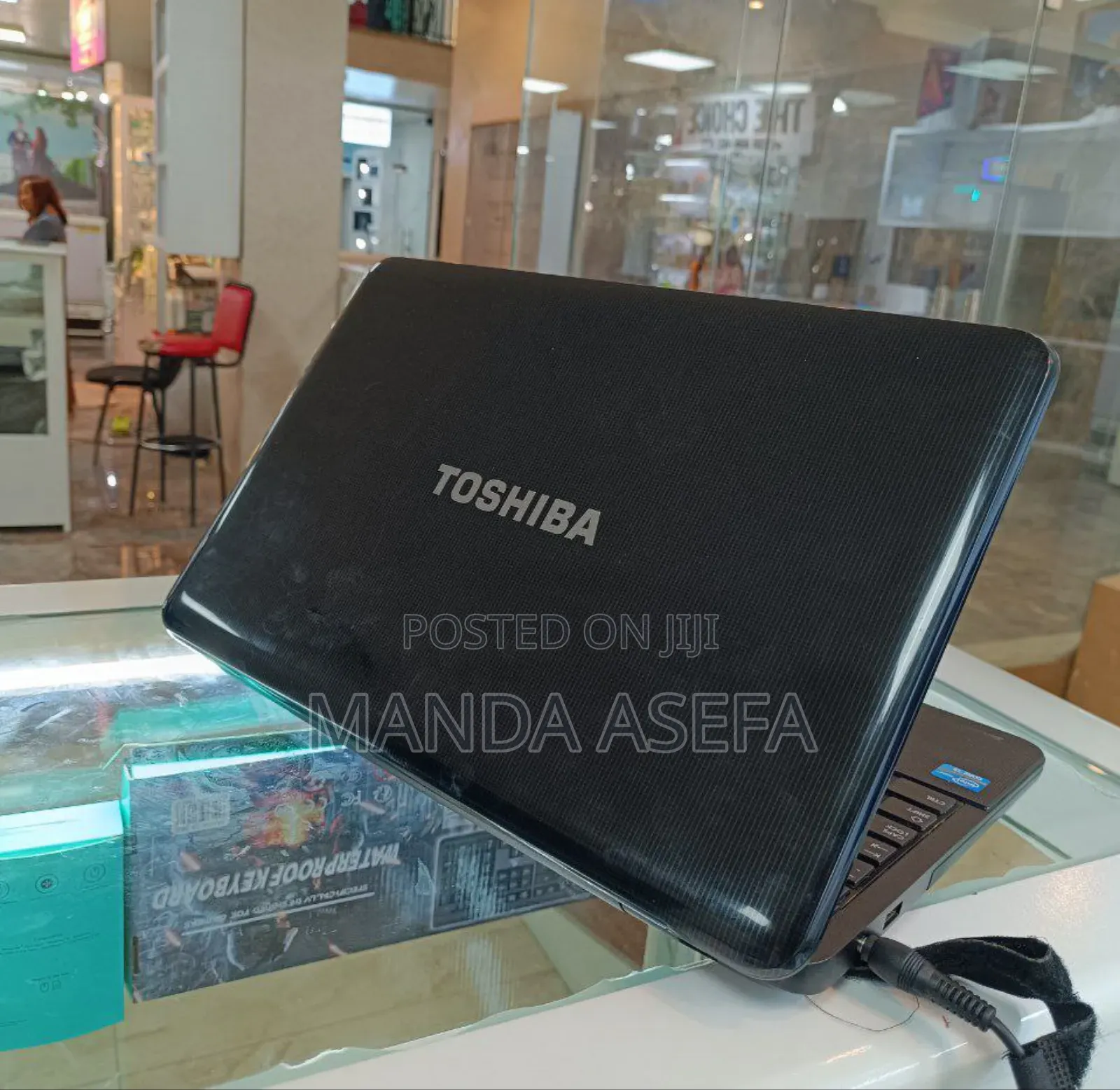Laptop Toshiba Satellite C850 4GB Intel Core I3 HDD 500GB