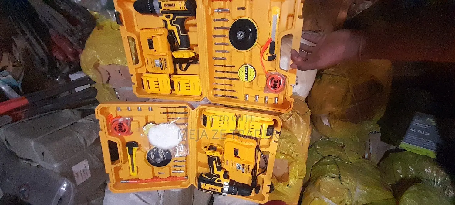 Dewalt Charger Drill