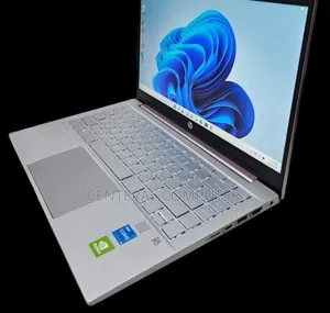 New Laptop HP Pavilion 10 16GB Intel Core I7 SSD 512GB