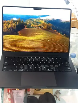 New Laptop Apple MacBook Pro 2023 M3 14-Inch 18GB Apple M3 SSD 512GB