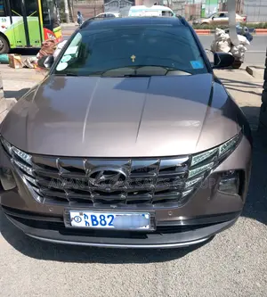 Hyundai Tucson 2021 Gold
