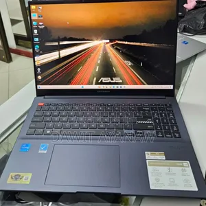 New Laptop Asus VivoBook 15 X505BA 16GB Intel Core I5 SSD 512GB