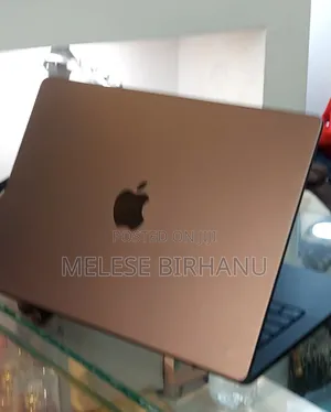 New Apple MacBook Pro 2023 M3 14-Inch 18GB Apple M3 Pro SSD 512GB