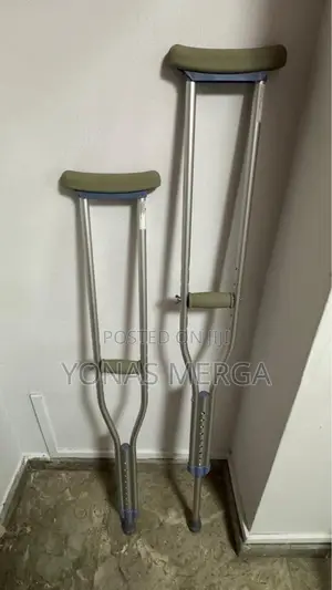 Bilateral Crutches亂walking CLUTCHES (PAIR)Crutches药crutches