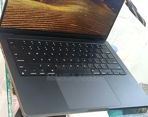 New Laptop Apple MacBook Pro 18GB Apple M3 SSD 512GB