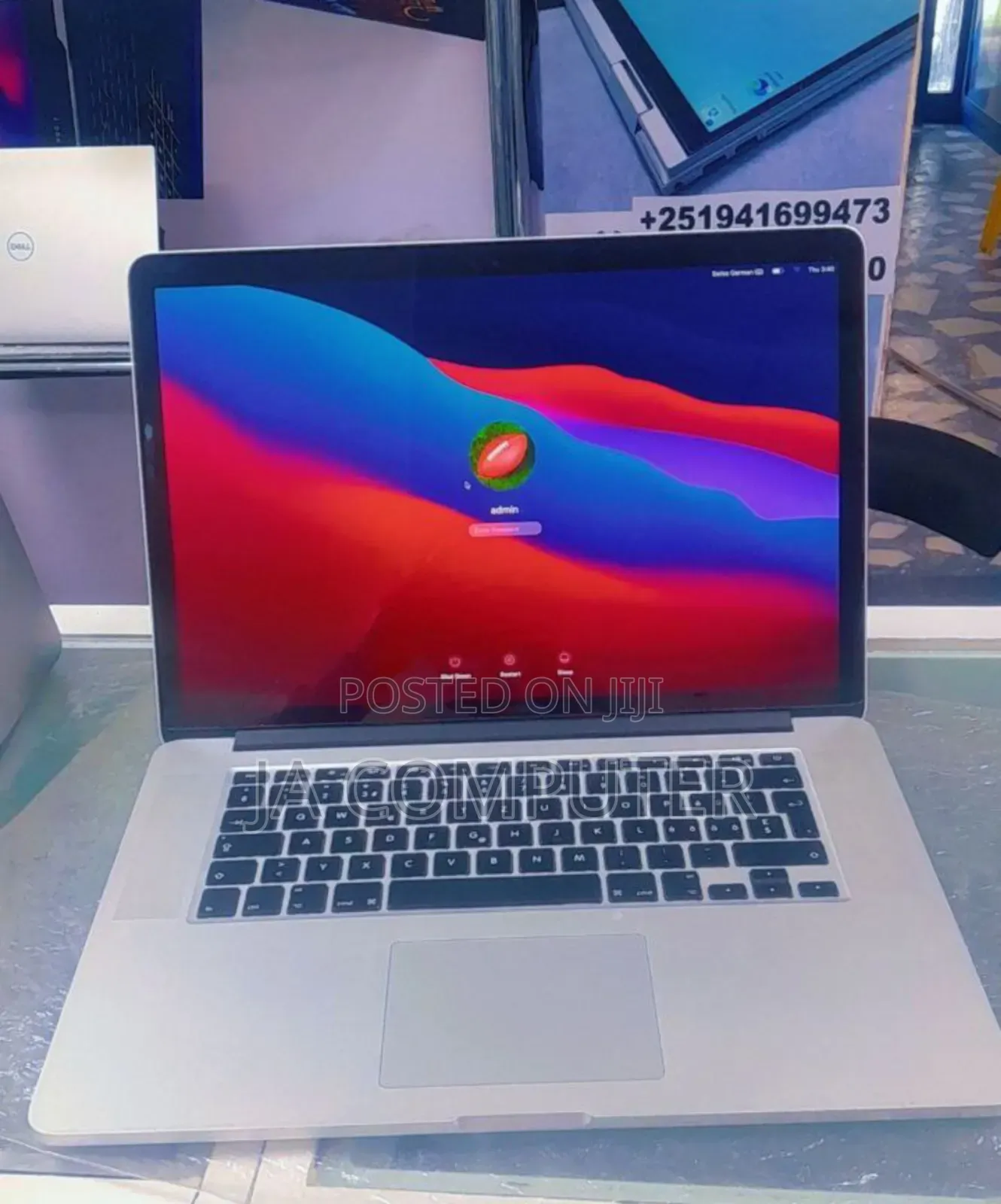 New Laptop Apple MacBook Pro 2015 16GB Intel Core I7 SSD 512GB