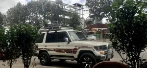 Toyota Land Cruiser 1998 White