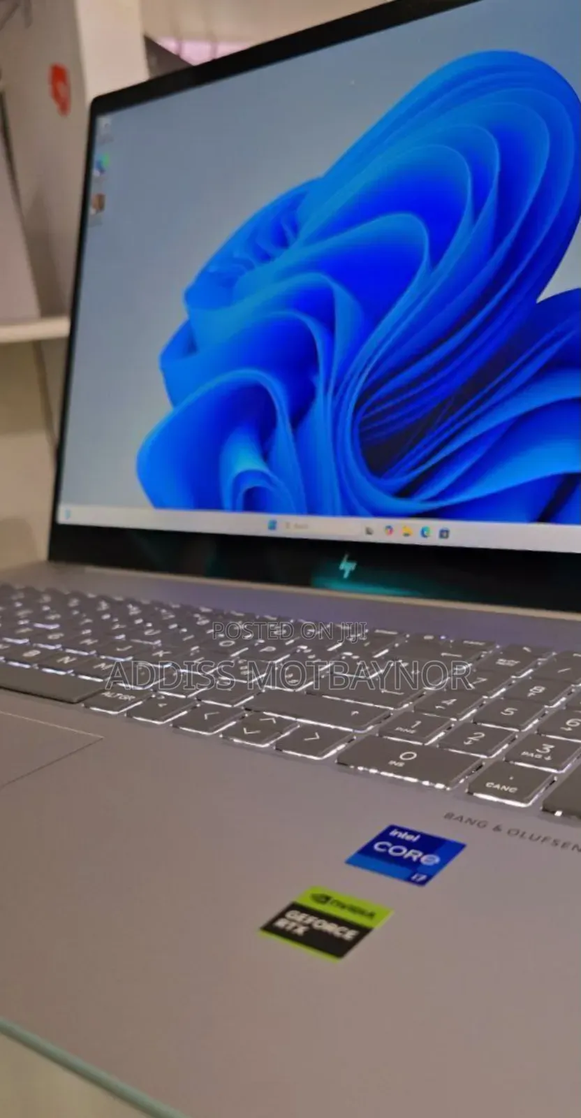 New Laptop HP Envy X360 16GB Intel Core I7 SSD 512GB
