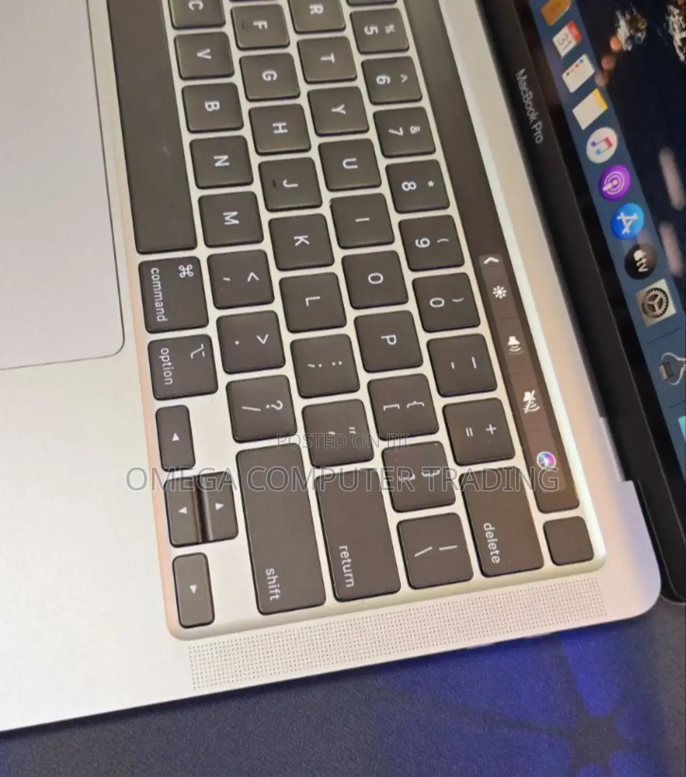 New Laptop Apple MacBook Pro 2020 16GB Intel Core i7 SSD 512GB