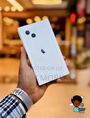 New Apple iPhone 13 128 GB White