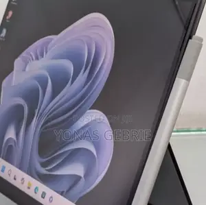 New Laptop Microsoft Surface Pro 8GB Intel Core I5 SSD 256GB