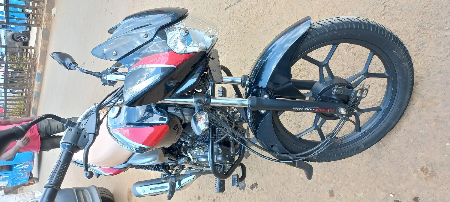 Bajaj Discover 125 2020 Black