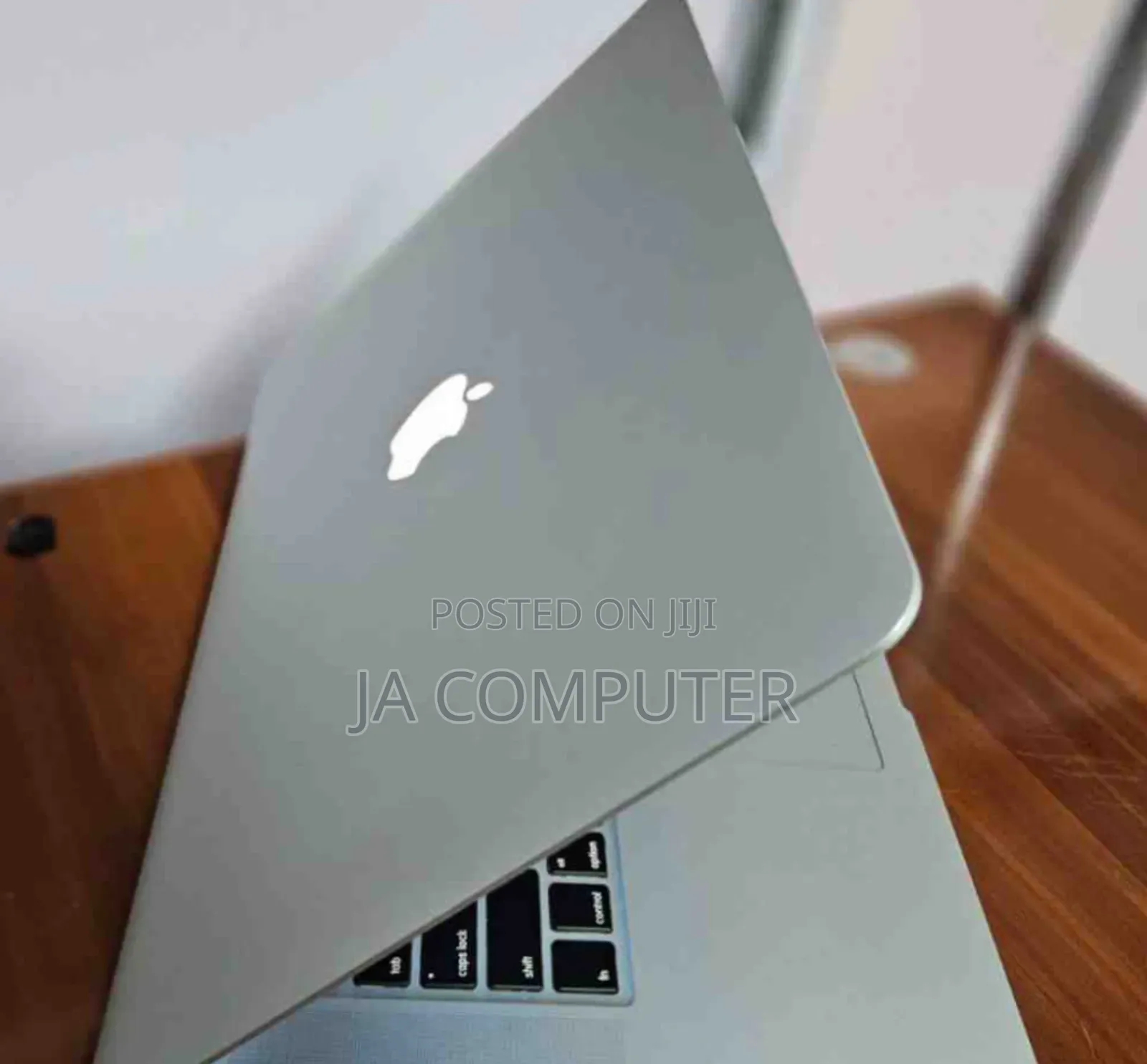 New Laptop Apple MacBook Pro 2014 16GB Intel Core I7 SSD 256GB