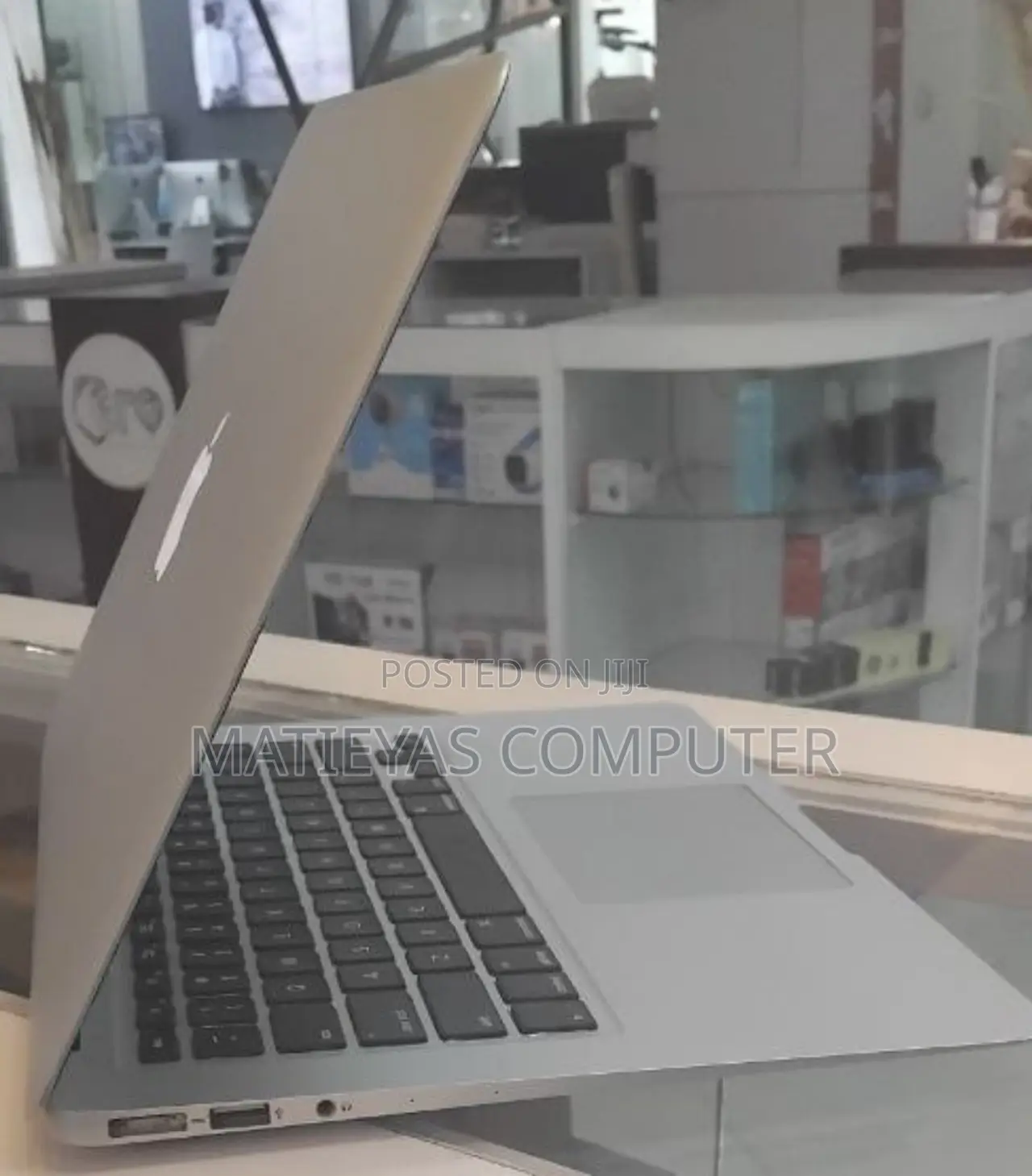 New Laptop Apple MacBook Air 2017 8GB Intel Core I5 SSD 128GB