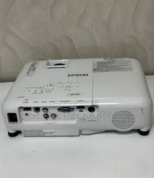 Eepson Projecter