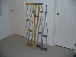 CRUTCHES UNDERARM Adult Various Sizes -Crutches車kranch