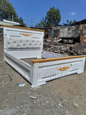 ሜትር ከሀምሳ ኤምዲኤፍ አልጋ