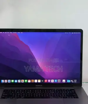New Laptop Apple MacBook Pro 2018 16GB Intel Core I9 SSD 1T