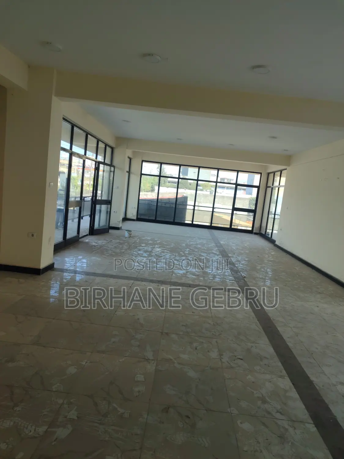 Luxury Apartment Rent for Resturant,Bar,Cafe