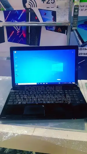 Laptop Toshiba Satellite C850 4GB Intel Core I3 HDD 500GB