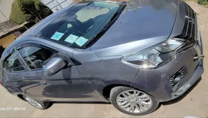 Mitsubishi Attrage 2021 Silver