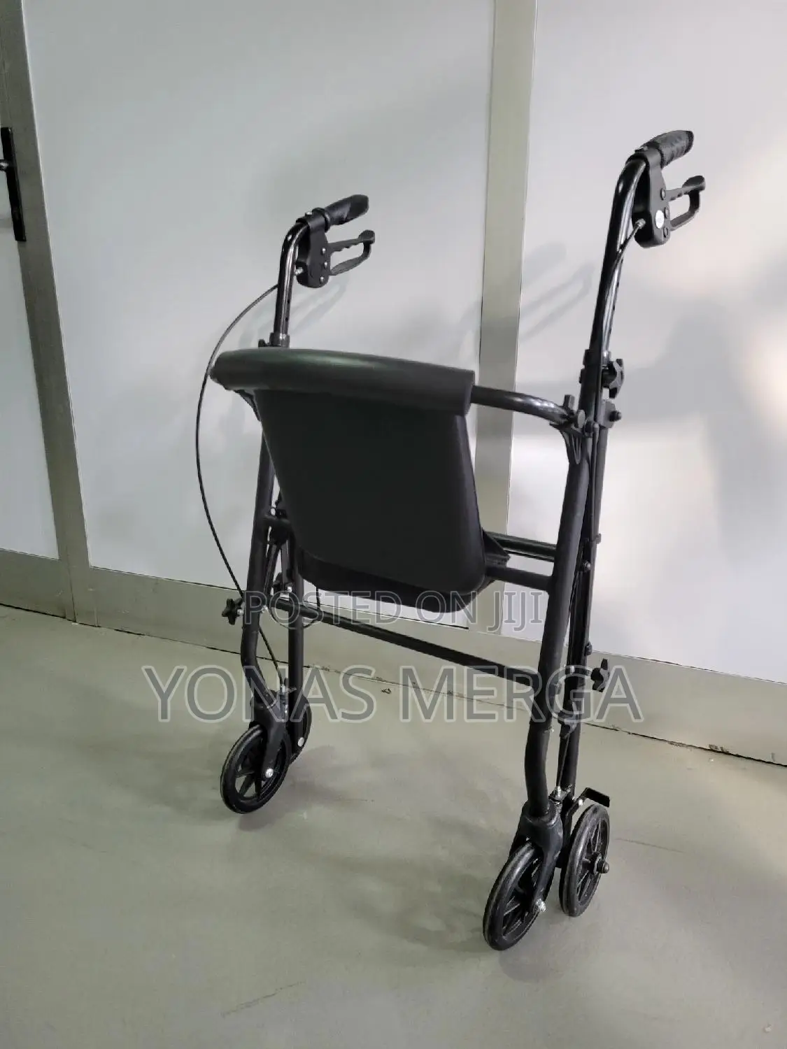 Walker With Seat Chair囪walker With Underseat Accessory騭ወከር