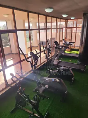 ዘመናዊ የአዉሮፓ ስታንዳርድ Reebok Fr30 and 20 Cross Trainer