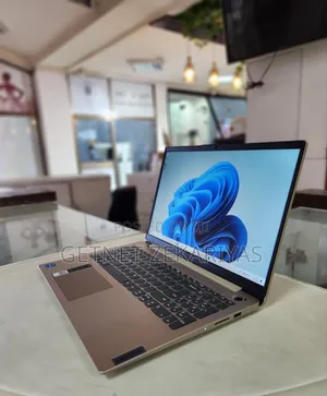 New Laptop Lenovo IdeaPad 110S 8GB Intel Core I3 SSD 256GB
