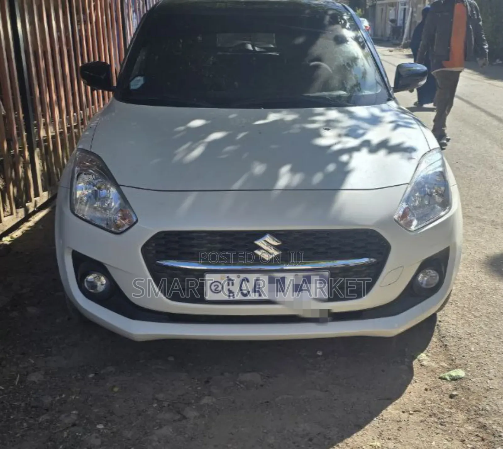 Suzuki Swift 2023 White