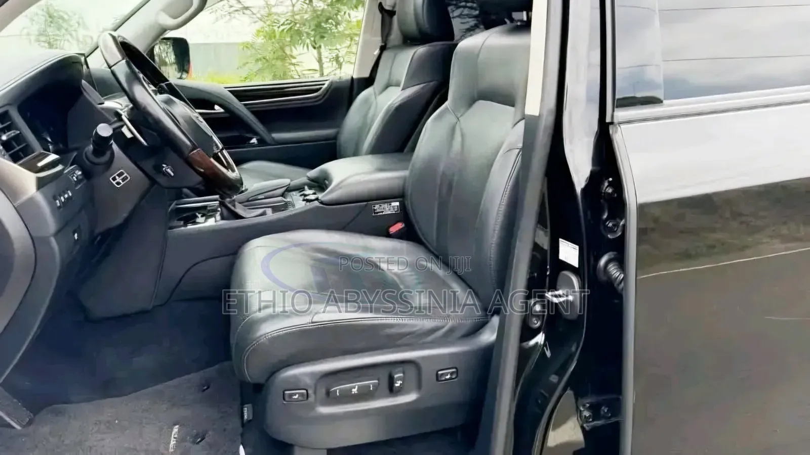 Land Cruiser Lx570 for Rent